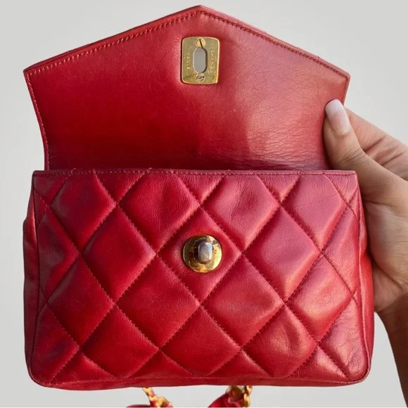 Chanel Red Belt Bag with Vintage Chain Bow Belt - Picture 9 of 17